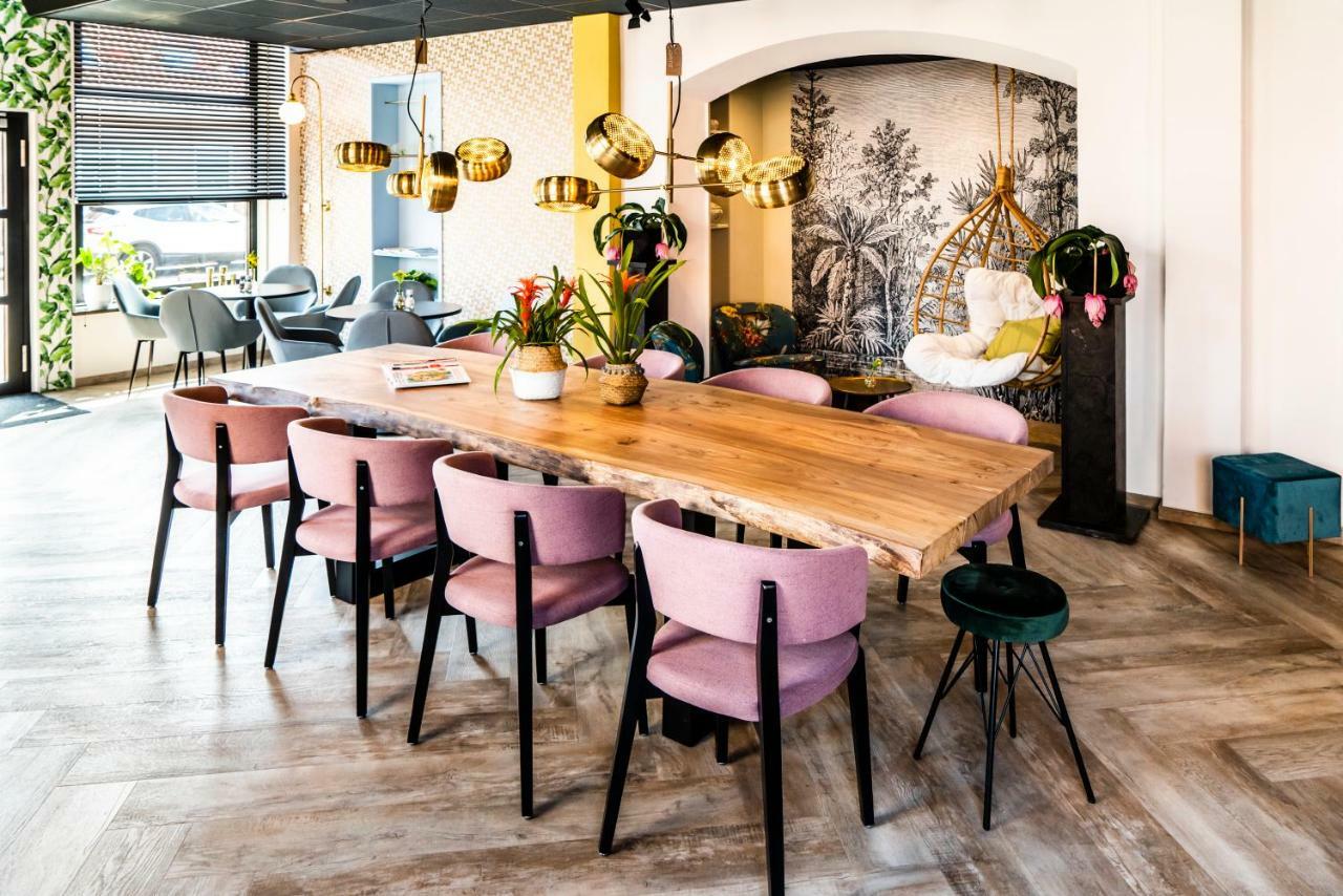 Boutique Hotel Charley'S เวชต์คาเปลเล ภายนอก รูปภาพ
